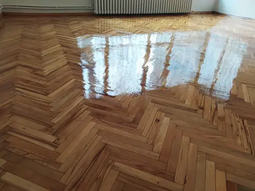 Alacaatlı Parke Vernikleme
